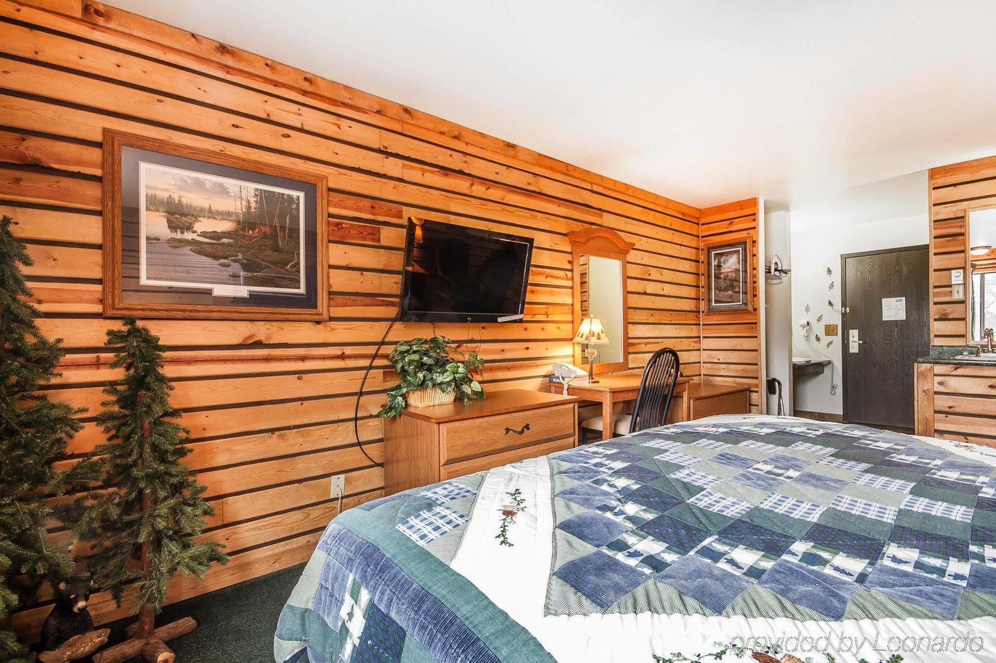 Rodeway Inn & Suites Madison East Екстер'єр фото